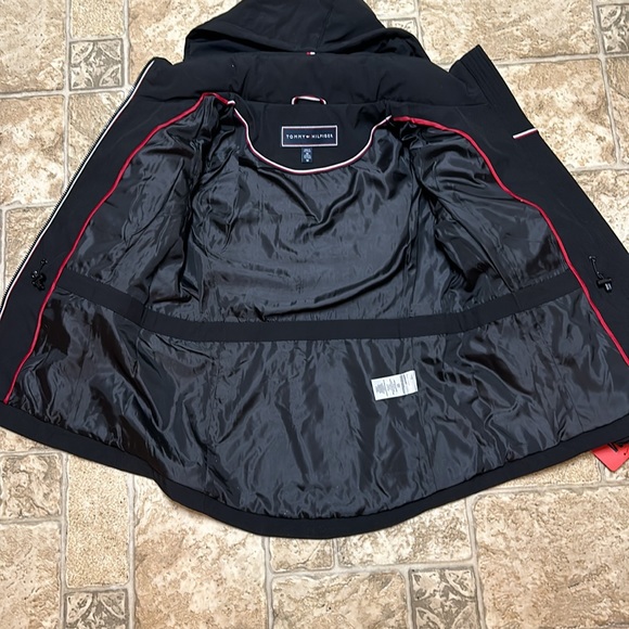 Tommy Hilfiger Puffer Jacket Black Size Medium - Picture 6 of 8